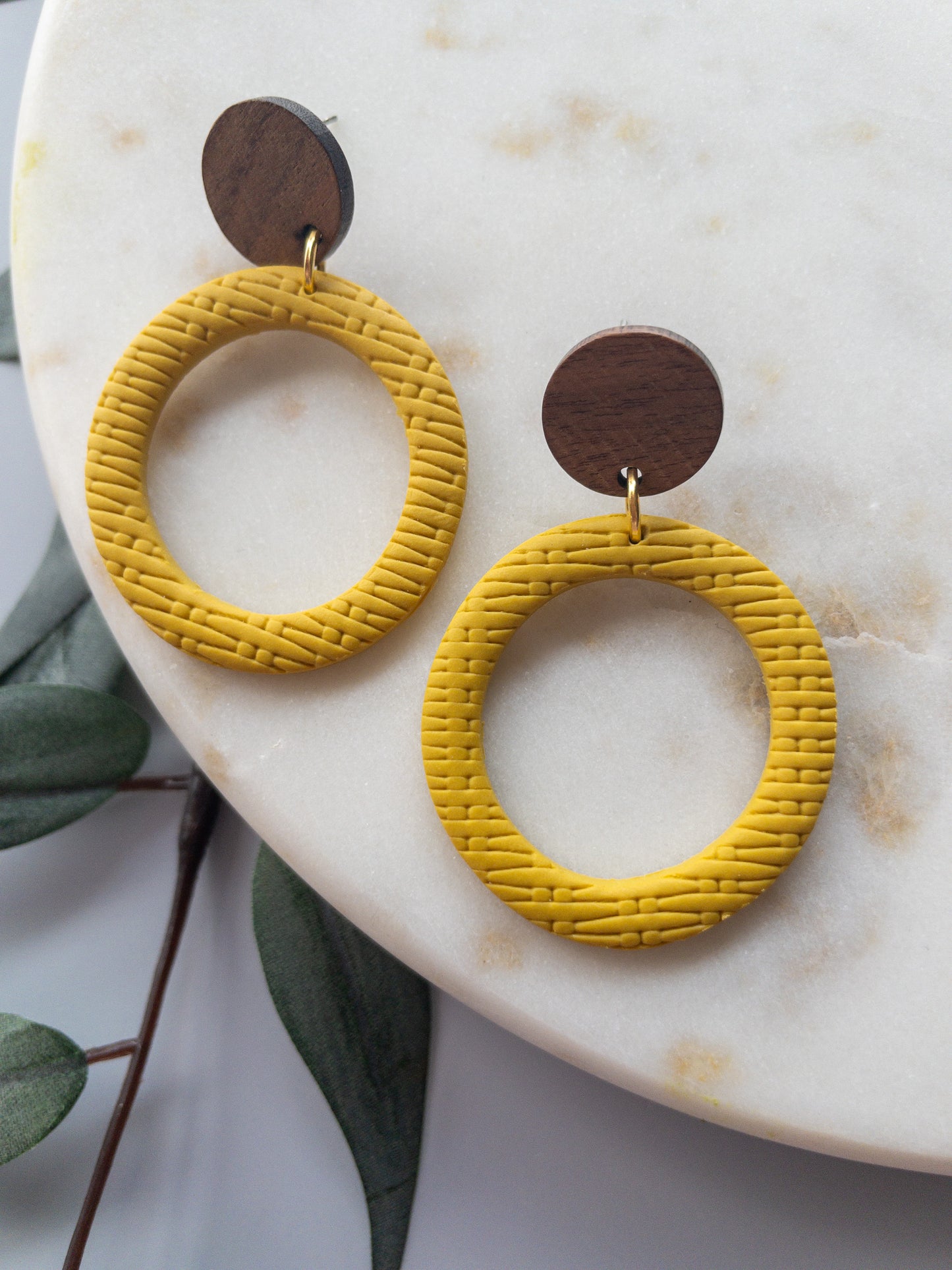clay earrings | wicker circles