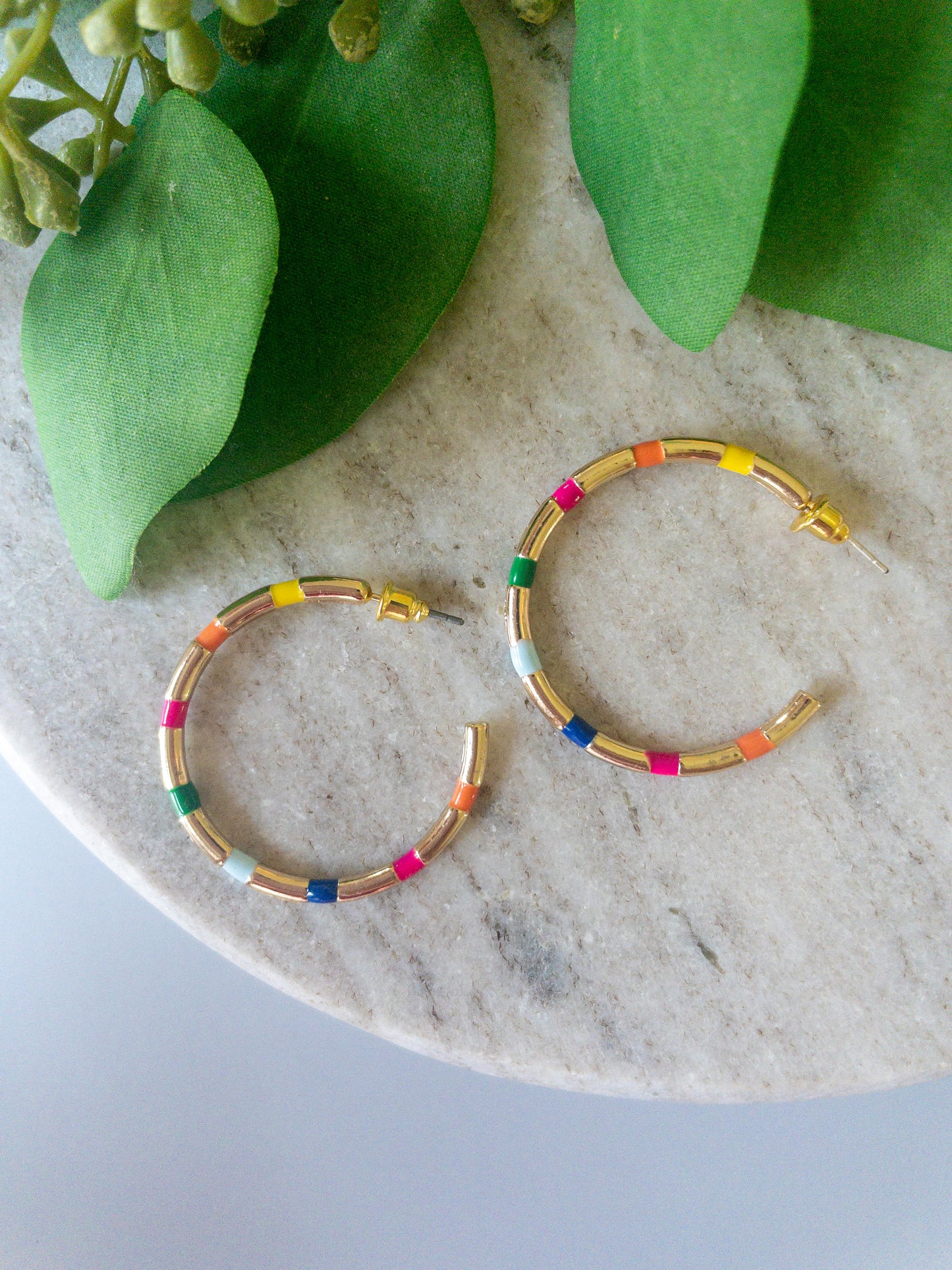 Rainbow hoops
