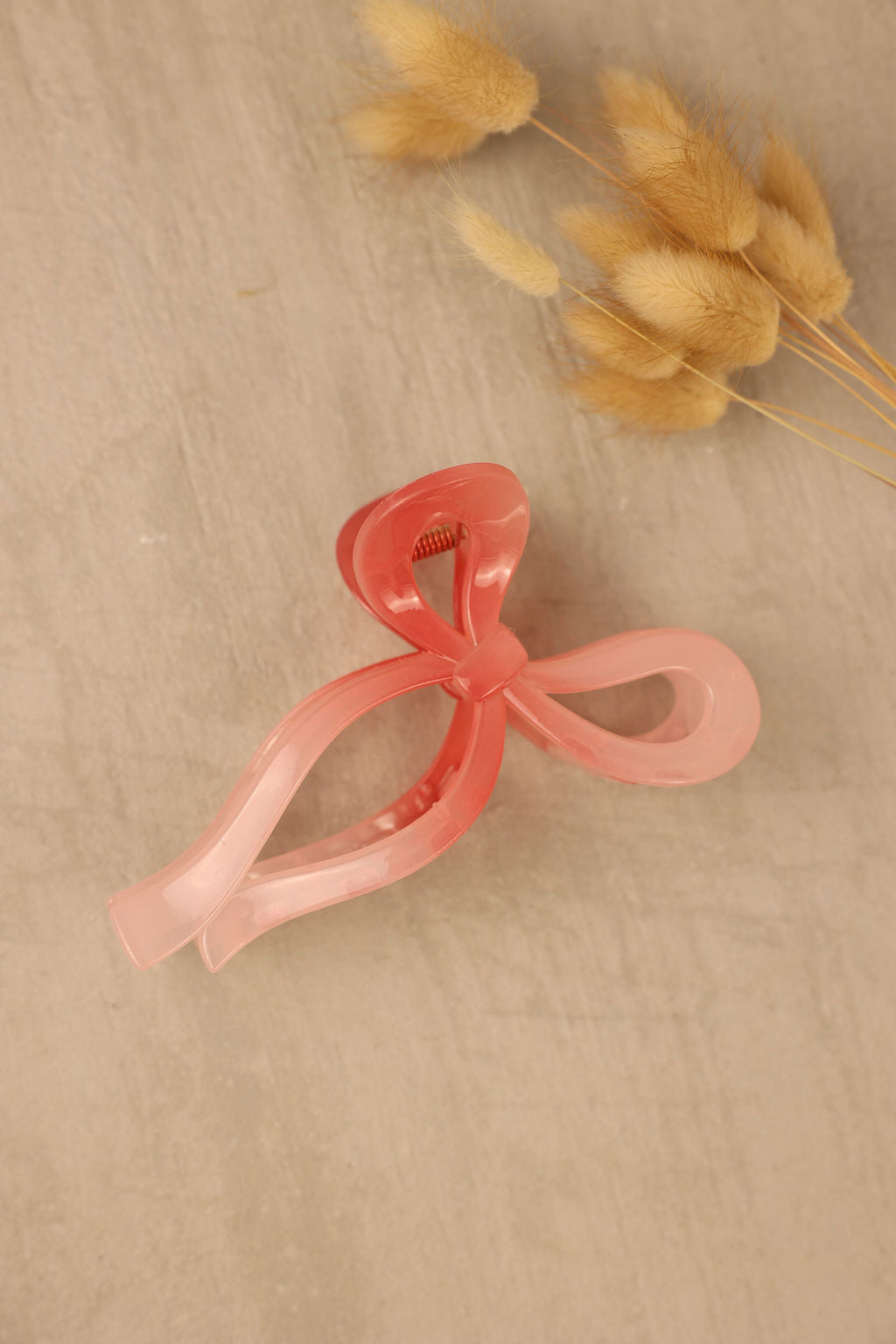 Pink bow hairclip